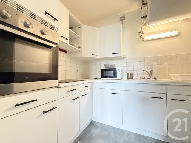 Appartement T4 à louer - 4 pièces - 60.3 m2 - GRENOBLE - 38 - RHONE-ALPES - Century 21 Victor Hugo