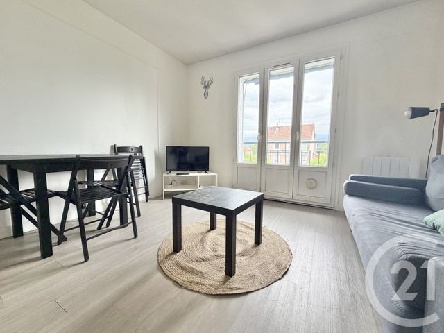 Appartement T4 à louer - 4 pièces - 60.3 m2 - GRENOBLE - 38 - RHONE-ALPES - Century 21 Victor Hugo