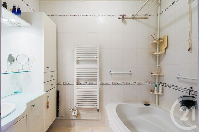 Appartement F3 à vendre - 4 pièces - 80.05 m2 - GRENOBLE - 38 - RHONE-ALPES - Century 21 Victor Hugo