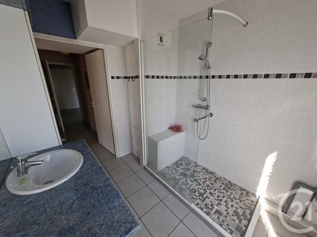 Appartement F4 à vendre - 4 pièces - 103.68 m2 - FONTAINE - 38 - RHONE-ALPES - Century 21 Victor Hugo