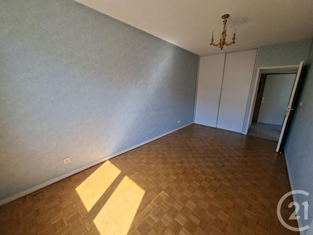 Appartement F4 à vendre - 4 pièces - 103.68 m2 - FONTAINE - 38 - RHONE-ALPES - Century 21 Victor Hugo