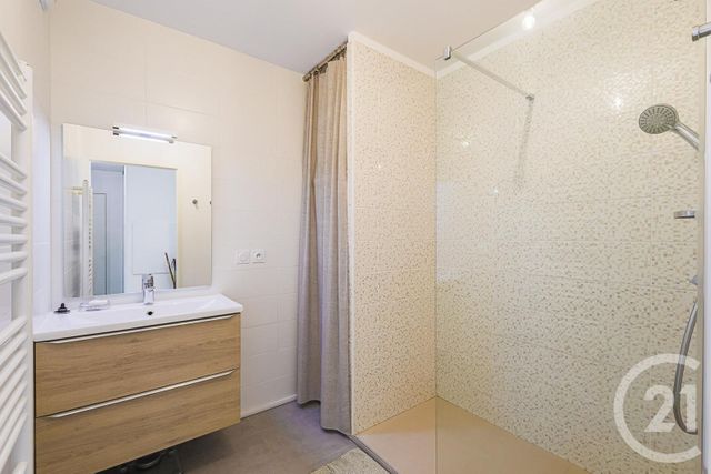 Appartement F3 à vendre - 3 pièces - 64.61 m2 - VIF - 38 - RHONE-ALPES - Century 21 Victor Hugo