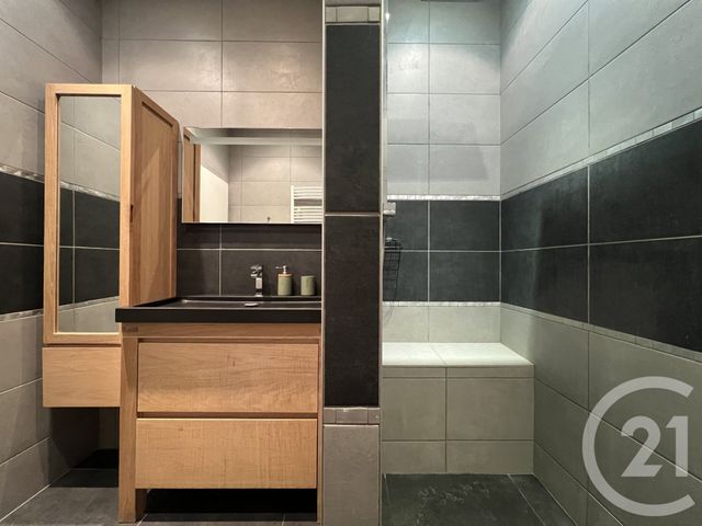 Appartement T2 à louer - 2 pièces - 72.05 m2 - GRENOBLE - 38 - RHONE-ALPES - Century 21 Victor Hugo