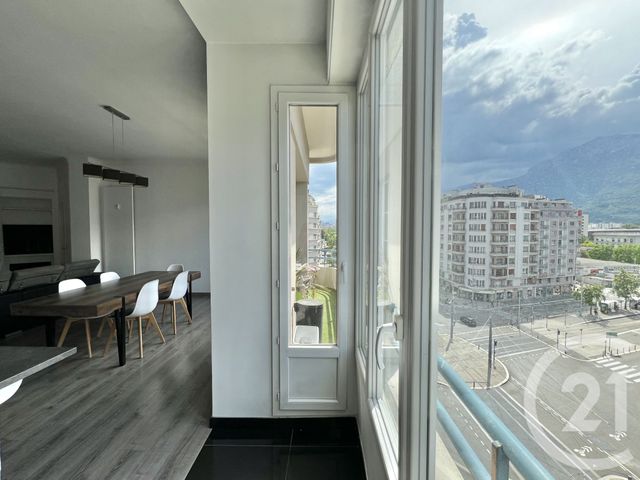 Appartement T2 à louer - 2 pièces - 72.05 m2 - GRENOBLE - 38 - RHONE-ALPES - Century 21 Victor Hugo