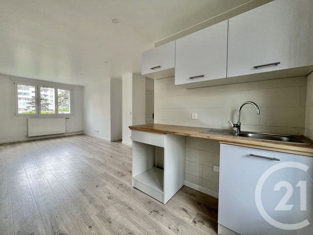 Appartement T3 à louer - 3 pièces - 52.0 m2 - ST MARTIN D HERES - 38 - RHONE-ALPES - Century 21 Victor Hugo