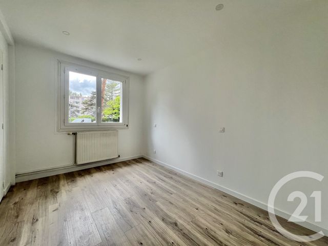 Appartement T3 à louer - 3 pièces - 52.0 m2 - ST MARTIN D HERES - 38 - RHONE-ALPES - Century 21 Victor Hugo
