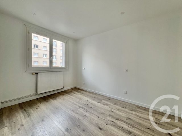 Appartement T3 à louer - 3 pièces - 52.0 m2 - ST MARTIN D HERES - 38 - RHONE-ALPES - Century 21 Victor Hugo