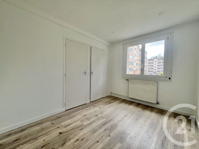 Appartement T3 à louer - 3 pièces - 52.0 m2 - ST MARTIN D HERES - 38 - RHONE-ALPES - Century 21 Victor Hugo