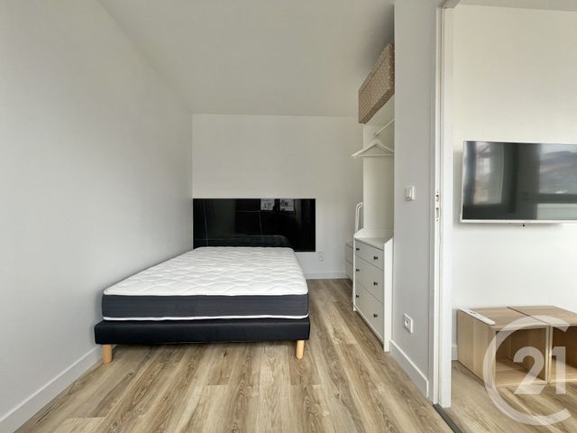 Appartement T2 à louer - 2 pièces - 26.0 m2 - GRENOBLE - 38 - RHONE-ALPES - Century 21 Victor Hugo