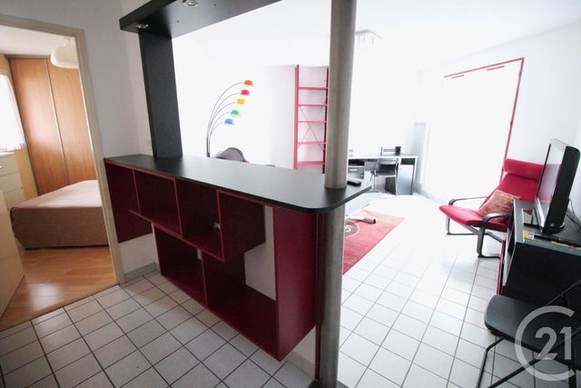 Appartement T2 à louer - 2 pièces - 46.13 m2 - GRENOBLE - 38 - RHONE-ALPES - Century 21 Victor Hugo