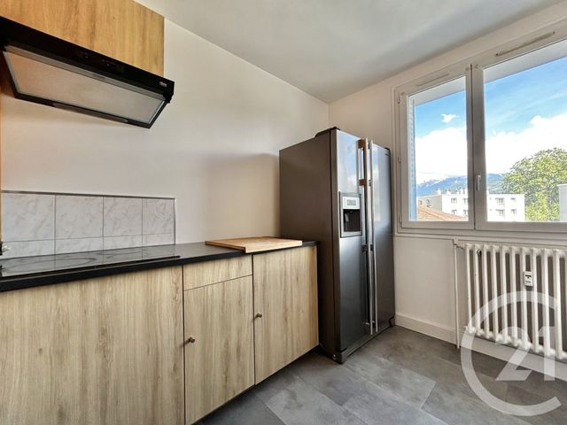Appartement T4 à louer - 4 pièces - 69.88 m2 - ST MARTIN D HERES - 38 - RHONE-ALPES - Century 21 Victor Hugo