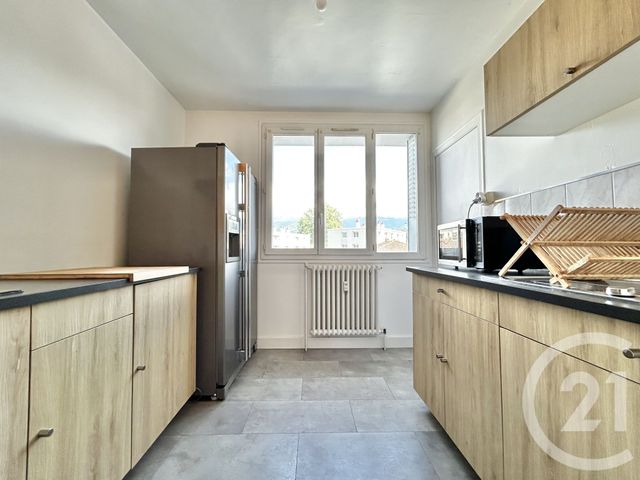 Appartement T4 à louer - 4 pièces - 69.88 m2 - ST MARTIN D HERES - 38 - RHONE-ALPES - Century 21 Victor Hugo
