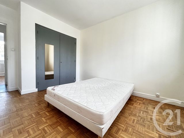Appartement T4 à louer - 4 pièces - 69.88 m2 - ST MARTIN D HERES - 38 - RHONE-ALPES - Century 21 Victor Hugo