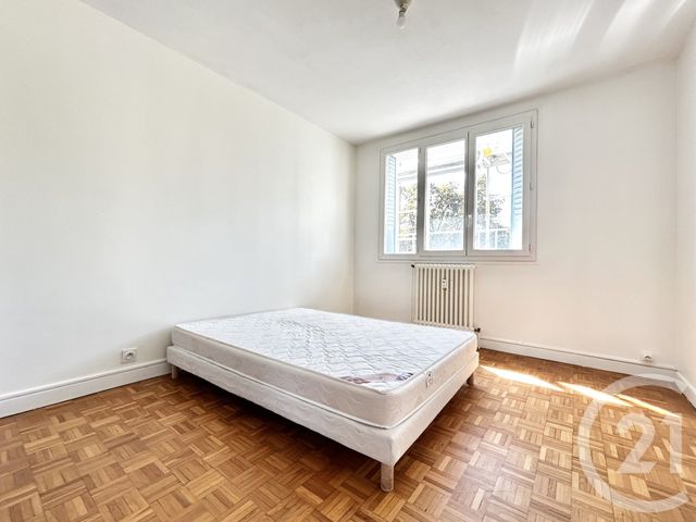Appartement T4 à louer - 4 pièces - 69.88 m2 - ST MARTIN D HERES - 38 - RHONE-ALPES - Century 21 Victor Hugo