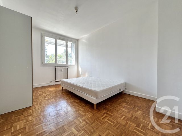 Appartement T4 à louer - 4 pièces - 69.88 m2 - ST MARTIN D HERES - 38 - RHONE-ALPES - Century 21 Victor Hugo