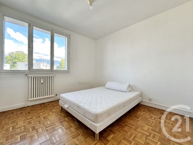 Appartement T4 à louer - 4 pièces - 69.88 m2 - ST MARTIN D HERES - 38 - RHONE-ALPES - Century 21 Victor Hugo