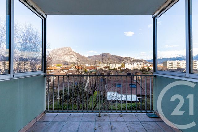 Appartement F4 à vendre - 4 pièces - 82.0 m2 - FONTAINE - 38 - RHONE-ALPES - Century 21 Victor Hugo