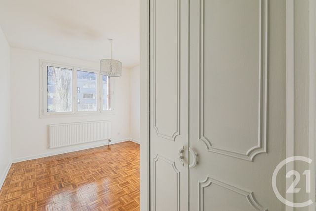 Appartement F4 à vendre - 4 pièces - 82.0 m2 - FONTAINE - 38 - RHONE-ALPES - Century 21 Victor Hugo