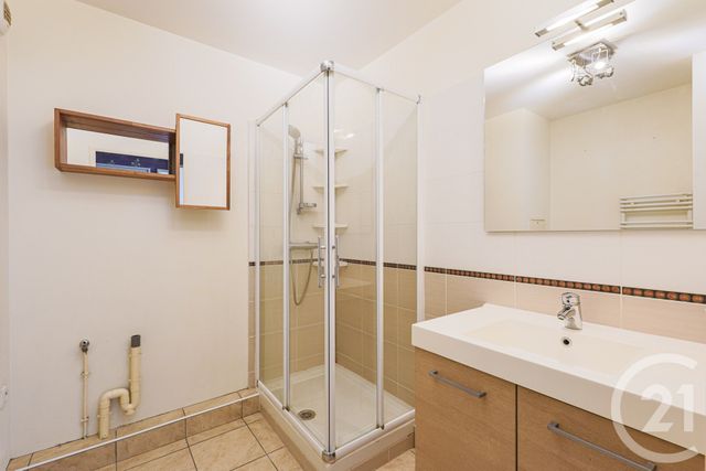 Appartement T2 à vendre - 2 pièces - 42.31 m2 - GRENOBLE - 38 - RHONE-ALPES - Century 21 Victor Hugo
