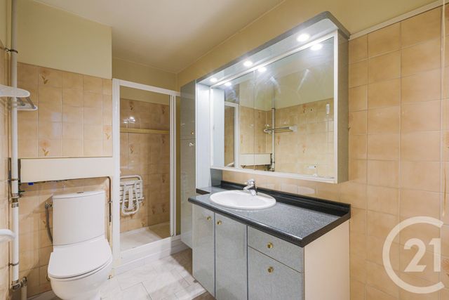 Appartement T2 à vendre - 2 pièces - 46.0 m2 - ECHIROLLES - 38 - RHONE-ALPES - Century 21 Victor Hugo