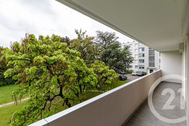 Appartement T2 à vendre - 2 pièces - 46.0 m2 - ECHIROLLES - 38 - RHONE-ALPES - Century 21 Victor Hugo