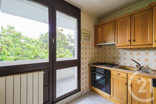 Appartement T2 à vendre - 2 pièces - 46.0 m2 - ECHIROLLES - 38 - RHONE-ALPES - Century 21 Victor Hugo