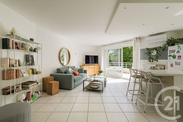Appartement T4 à vendre - 4 pièces - 88.0 m2 - SEYSSINS - 38 - RHONE-ALPES - Century 21 Victor Hugo