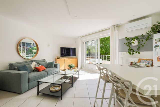 Appartement T4 à vendre - 4 pièces - 88.0 m2 - SEYSSINS - 38 - RHONE-ALPES - Century 21 Victor Hugo