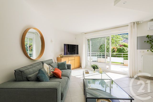 Appartement T4 à vendre - 4 pièces - 88.0 m2 - SEYSSINS - 38 - RHONE-ALPES - Century 21 Victor Hugo