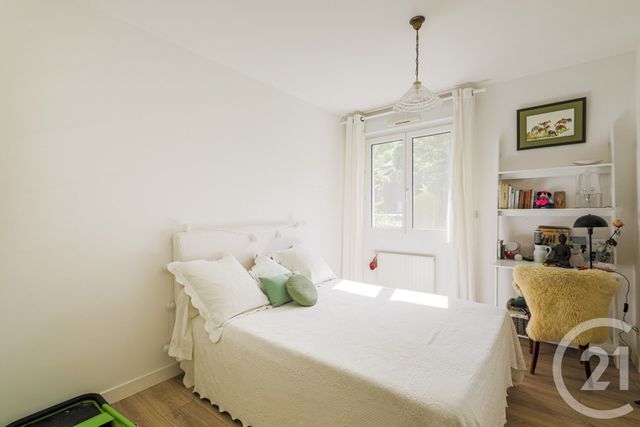 Appartement T4 à vendre - 4 pièces - 88.0 m2 - SEYSSINS - 38 - RHONE-ALPES - Century 21 Victor Hugo