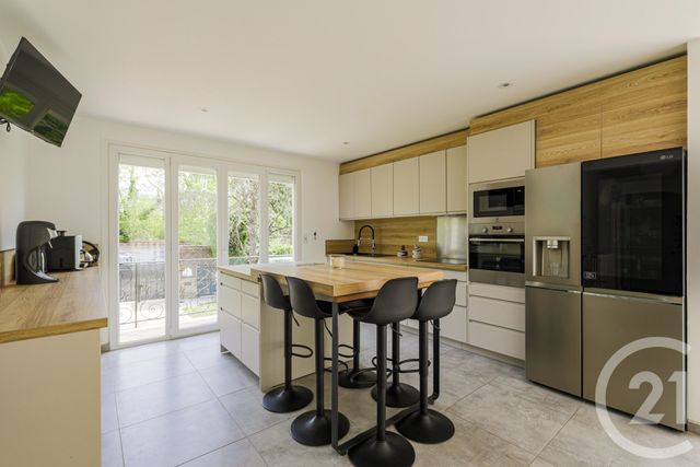 maison à vendre - 8 pièces - 183.8 m2 - VEUREY VOROIZE - 38 - RHONE-ALPES - Century 21 Victor Hugo