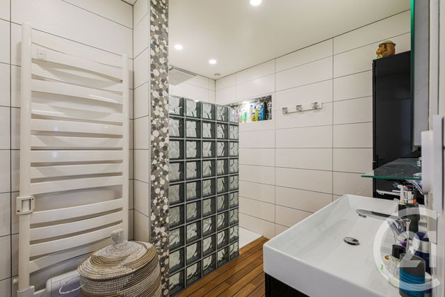 maison à vendre - 8 pièces - 183.8 m2 - VEUREY VOROIZE - 38 - RHONE-ALPES - Century 21 Victor Hugo