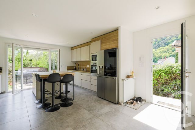 maison à vendre - 8 pièces - 183.8 m2 - VEUREY VOROIZE - 38 - RHONE-ALPES - Century 21 Victor Hugo