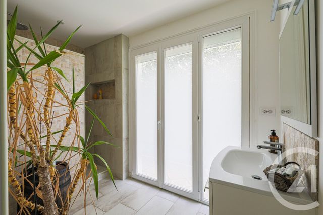maison à vendre - 8 pièces - 183.8 m2 - VEUREY VOROIZE - 38 - RHONE-ALPES - Century 21 Victor Hugo
