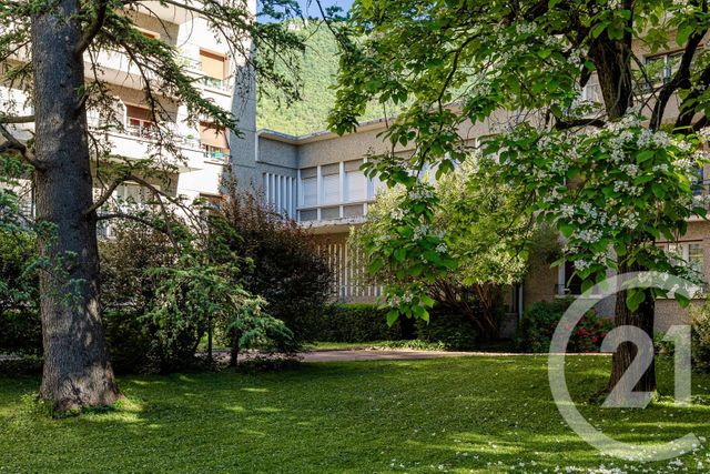 immeuble à vendre - 884.28 m2 - GRENOBLE - 38 - RHONE-ALPES - Century 21 Victor Hugo