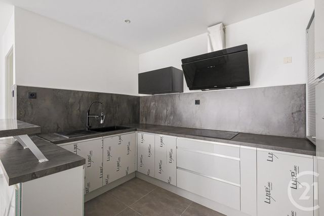 Appartement F3 à vendre - 4 pièces - 81.58 m2 - GRENOBLE - 38 - RHONE-ALPES - Century 21 Victor Hugo