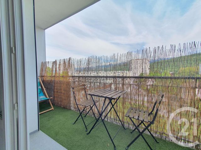 Appartement T3 à louer - 3 pièces - 65.09 m2 - ST MARTIN D HERES - 38 - RHONE-ALPES - Century 21 Victor Hugo
