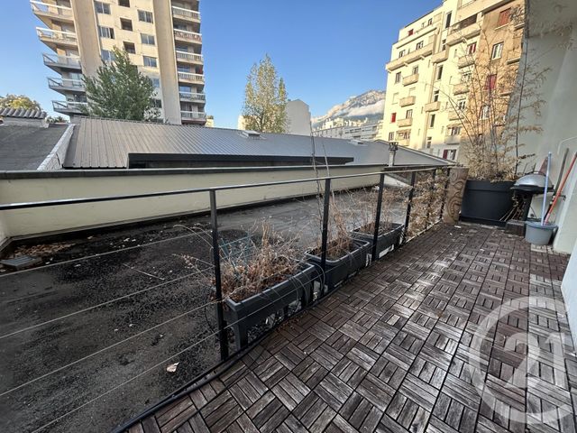 Appartement T3 à louer - 3 pièces - 69.86 m2 - GRENOBLE - 38 - RHONE-ALPES - Century 21 Victor Hugo