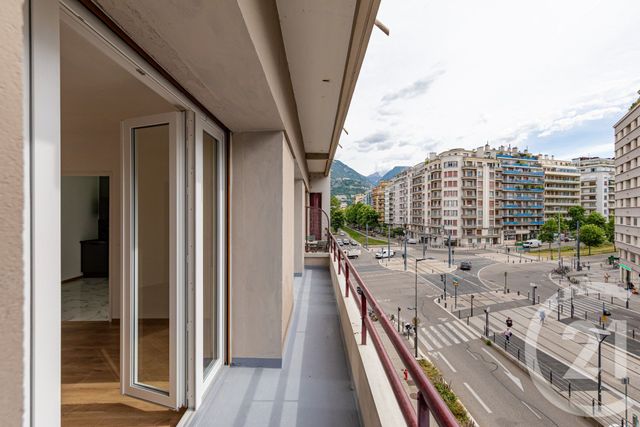 Appartement T3 à vendre - 3 pièces - 88.35 m2 - GRENOBLE - 38 - RHONE-ALPES - Century 21 Victor Hugo