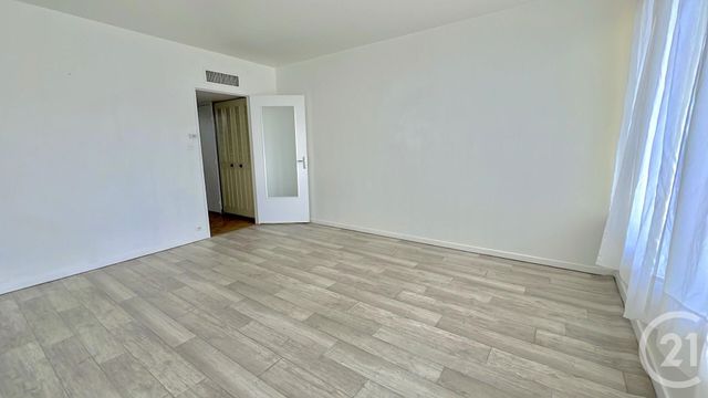Appartement T1 à louer - 1 pièce - 29.69 m2 - LA TRONCHE - 38 - RHONE-ALPES - Century 21 Victor Hugo