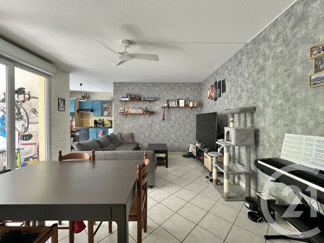 Appartement T3 à louer - 3 pièces - 53.37 m2 - GRENOBLE - 38 - RHONE-ALPES - Century 21 Victor Hugo