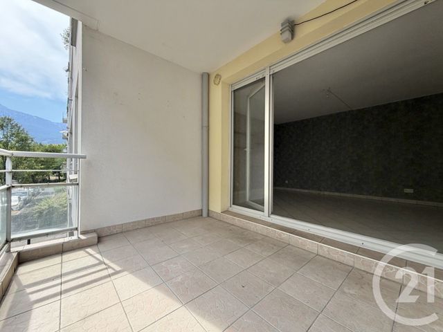 Appartement T3 à louer - 3 pièces - 53.37 m2 - GRENOBLE - 38 - RHONE-ALPES - Century 21 Victor Hugo