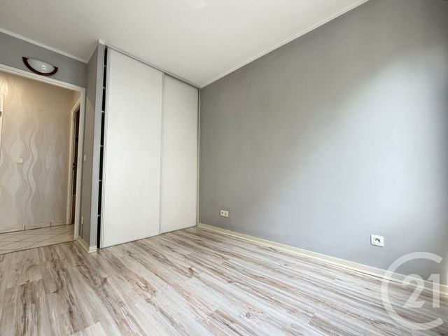 Appartement T3 à louer - 3 pièces - 53.37 m2 - GRENOBLE - 38 - RHONE-ALPES - Century 21 Victor Hugo