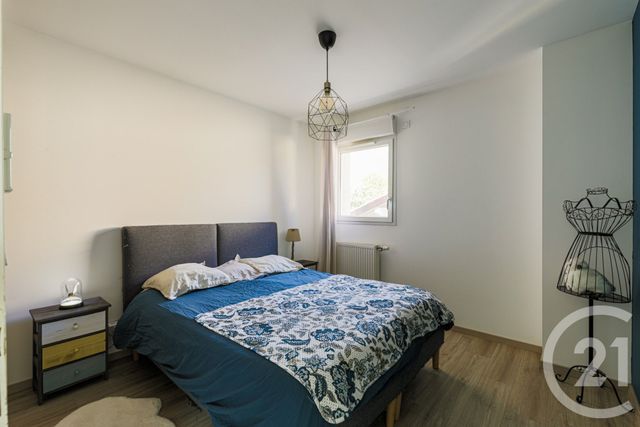 Appartement T4 à vendre - 4 pièces - 86.0 m2 - CLAIX - 38 - RHONE-ALPES - Century 21 Victor Hugo