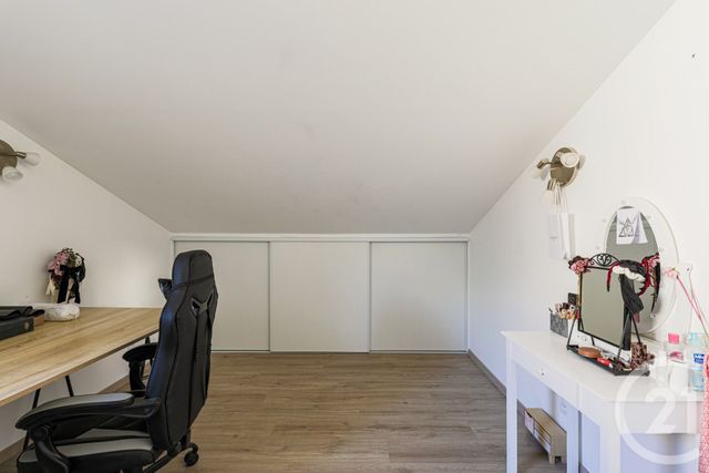Appartement T4 à vendre - 4 pièces - 86.0 m2 - CLAIX - 38 - RHONE-ALPES - Century 21 Victor Hugo