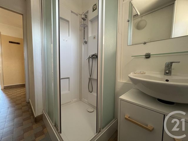 Appartement T3 à louer - 3 pièces - 56.13 m2 - GRENOBLE - 38 - RHONE-ALPES - Century 21 Victor Hugo
