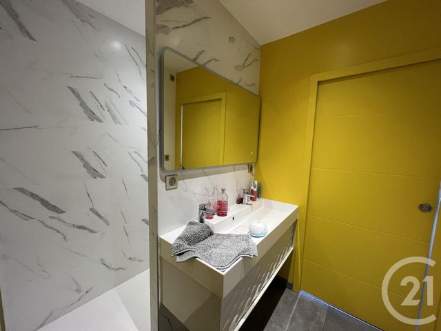 Appartement T4 à louer - 4 pièces - 103.23 m2 - LA TRONCHE - 38 - RHONE-ALPES - Century 21 Victor Hugo