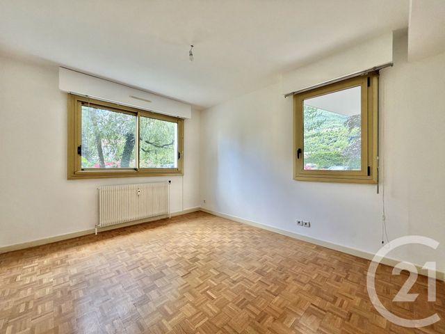 Appartement T3 à louer - 3 pièces - 84.36 m2 - MEYLAN - 38 - RHONE-ALPES - Century 21 Victor Hugo
