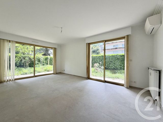 Appartement T3 à louer - 3 pièces - 84.36 m2 - MEYLAN - 38 - RHONE-ALPES - Century 21 Victor Hugo