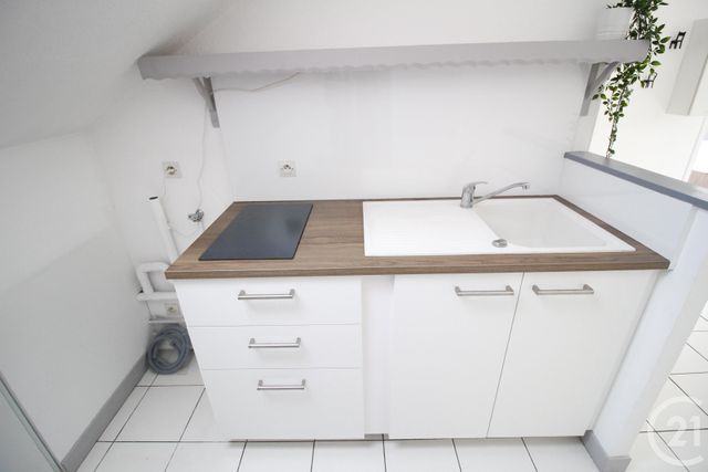 Appartement T1 à louer - 2 pièces - 25.1 m2 - GRENOBLE - 38 - RHONE-ALPES - Century 21 Victor Hugo